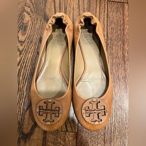 Tory Burch | Tory Burch Pebbled Leather Flats